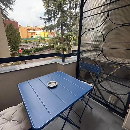 Bnbeat 3* Sorrento